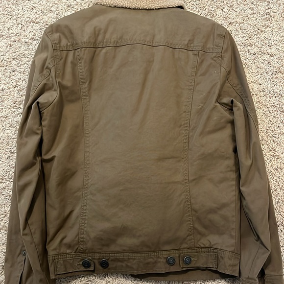 Men’s size Small Army Green American Eagle - Picture 3 of 5